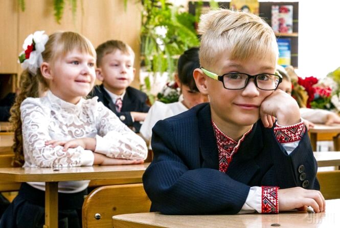 Хамство, погрози та наміри департаменту: нові подробиці реорганізації шкіл на Польовій
