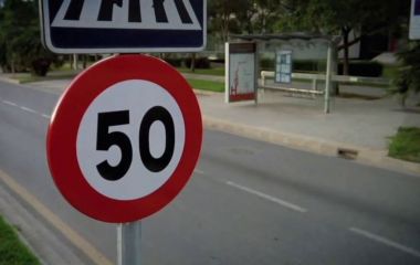 В Україні з 1 листопада діятиме обмеження швидкості руху до 50 км/годину