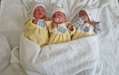 У Житомирі народилася трійня — дві дівчинки та хлопчик