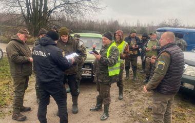 Екоінспекція Поліського округу нагадує: у період воєнного стану полювання заборонене, контрольоване регулювання чисельності тварин здійснюється лише за спеціальною процедурою