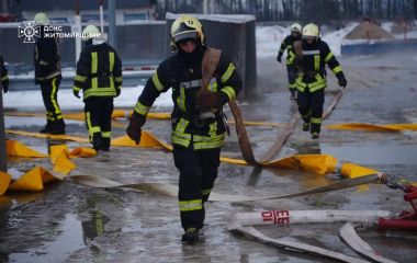 Рятувальники показали, як долали наслідки ворожих обстрілів Житомирщини. ФОТО