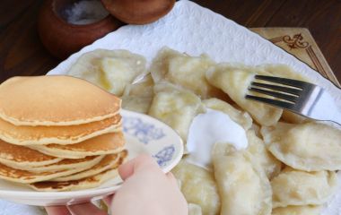 Масниця без шароварщини: що ми насправді святкуємо — традицію чи радянський римейк?