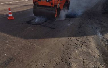 У Житомирі ремонтують аварійні ділянки доріг