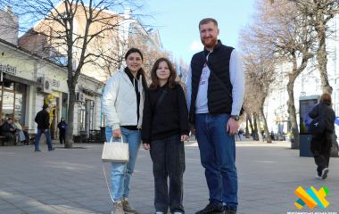 Подружжя житомирян Кравчуків взяло на виховання 14-річну дівчинку