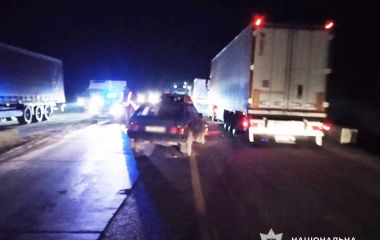 Неподалік Сонячного зіткнулися ВАЗ і Toyota: травмовано одного з водіїв