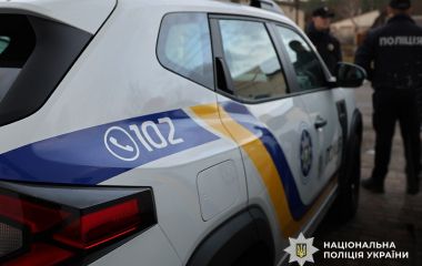 У Любарі конфлікт цивільного подружжя закінчився реанімацією: підозрювану в травмуванні співмешканця затримано