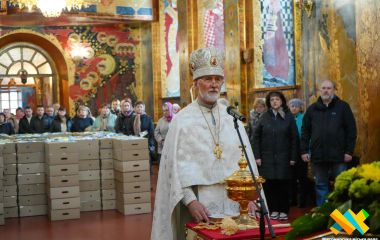 Тисячі пасок для українських Захисників та Захисниць передали житомирські освітяни