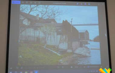 У Житомирі демонтують огорожі та конструкції, які обмежують доступ мешканців до берега річки Тетерів