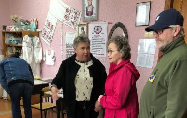 Із Юви до Романова привезли не лише автомобіль