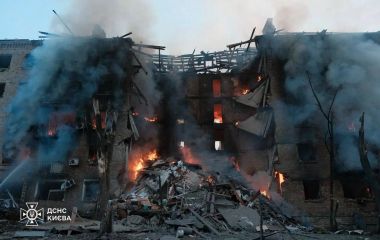 Масована нічна атака на Київ: в столиці є загиблі і травмовані, значні пошкодження в усіх районах