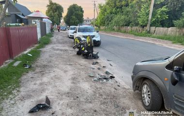 На Коростенщині при зіткненні з автомобілем травмувався мотоцикліст