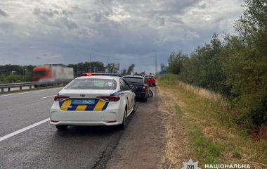 Однорічна дитина і 31-річна жінка постраждали внаслідок ДТП неподалік Житомира