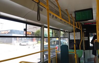 «+35°C у салоні? Житомиряни знову ризикують їздити у тролейбусах-саунах: де кондиціонери, за які вже заплатили?»