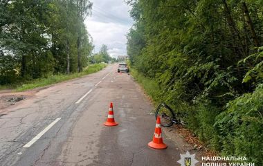У Житомирі на вулиці Вільський Шлях під колеса авто потрапив 8-річний велосипедист