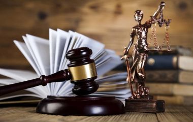 На Житомирщині судитимуть жителя Чуднівської громади, який під виглядом благодійності ошукував людей