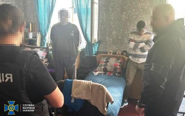 "Смотрящій" колонії на Житомирщині налагодив наркотрафік до виправної установи - СБУ ліквідувала схему