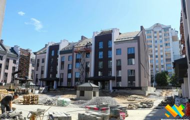 У провулку Червоному в Житомирі продовжується будівництво житлового комплексу для внутрішньо переміщених осіб