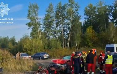 На трасі у Житомирському районі - ДТП, попередньо - з потерпілими