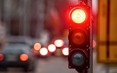 На пішохідному переході біля першої міської лікарні на вул. В. Бердичівській встановлять світлофор