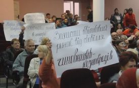 На «квітковому» обговоренні Сухомлин заявив, що не треба тиснути на владу. Відео. Фото