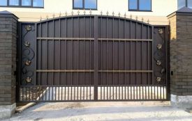 Встановлюємо огорожу та ворота у приватному будинку