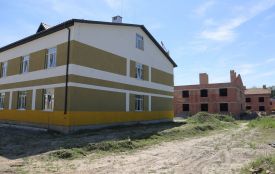 Погрози від фірми екснардепа: як боролися за підряд з ремонту казарми у Новоград-Волинському