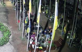 Лампадка на випадок блекауту і прапор на згадку: вандал обчистив могили воїнів і цинічно пояснив свій вчинок