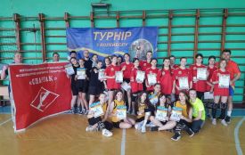 У Житомирі відбувся відкритий турнір з волейболу присвячений пам’яті Героя АТО Дмитра Ільницького