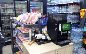 Розпилили газ з балончика і вкрали цукерки: у Житомирі затримали малолітніх грабіжників
