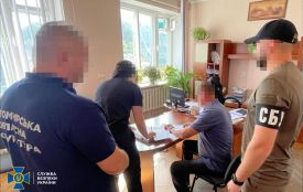 У Звягелі розікрали бюджетні кошти при благоустрої могил Героїв на міському кладовищі