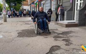 Безбар’єрний маршрут у Житомирі: розпочинається ремонт на вулиці Київській