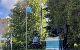 У Житомирі підняли прапор кримськотатарського народу на знак єдності та підтримки