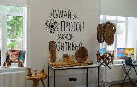 У Житомирі відкрили виставку робіт військових «Душа воїна в кольорі і дереві»