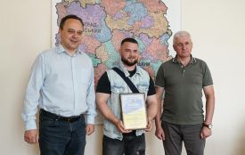 Дмитро Косатий -  військовий, що став рекордсменом України, світу та Гіннеса -
отримав подяку Житомирської обласної ради