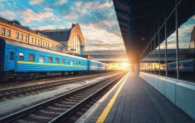 Укрзалізниця інформує про необхідність дотримання правил безпеки
