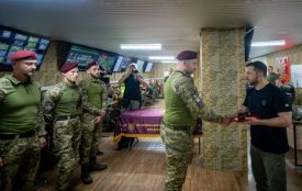 Президент України зустрівся з воїнами 95-ї бригади і відзначив їх державними нагородами з нагоди річниці Курської операції