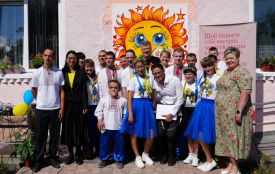 Новоборівський дитячий будинок-інтернат відвідали начальник ОВА Віталій Бунечко і Посол Естонії Аннелі Кольк