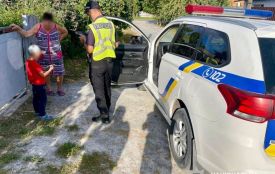 У Звягелі поліцейські повернули додому заблукалого 5-річного хлопчика
