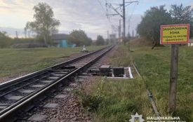 У Коростені під колесами пасажирського потяга загинув чоловік
