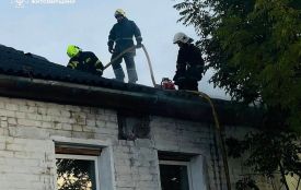 На пожежі в Олевську загинув чоловік, врятовано літню жінку