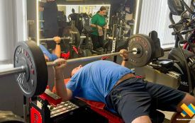 У Житомирі ветерани безоплатно тренуються у спортзалах з професійними тренерами