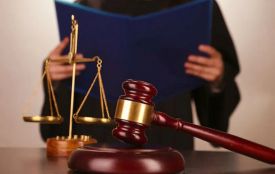 У Звягелі судитимуть матір, чия бездіяльність призвела до самогубства 16-річної дочки