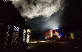 У Житомирському районі горів цех з виробництва паливних брикетів