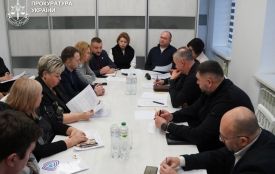 У Житомирській обласній прокуратурі пройшла зустріч щодо забезпечення прав дітей, які опинилися у складних життєвих обставинах