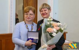 Відзнаку «Почесного громадянина Житомира» Миколи Максименка передали його дружині