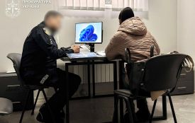 У Радомишльській громаді бездіяльність служби у справах дітей завершилася смертю матері та 9-річної дитини – прокуратура повідомила про підозру службовій особі