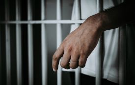 Не повернувся з відпустки до місця відбування покарання — додав 1 рік 3 місяці до строку