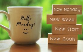 День “Слава Богу сьогодні понеділок”