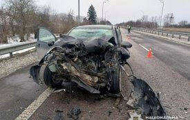 У ДТП на Звягельщині зіткнулися «Камаз» та легковик: травми отримали двоє людей