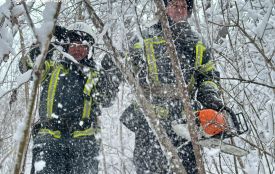 Рятувальники продовжують ліквідовувати наслідки негоди